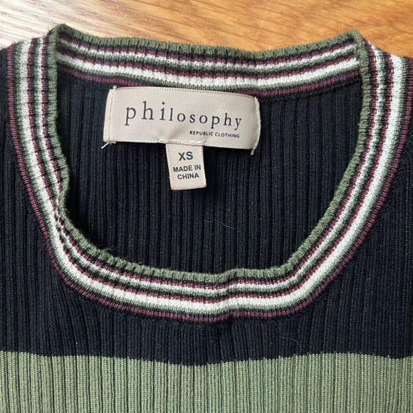 Philosophy short sleeve sweater - Picture 3 of 3